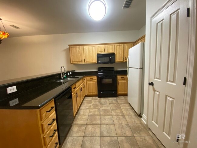 Photo - 20637 Blueberry Ln