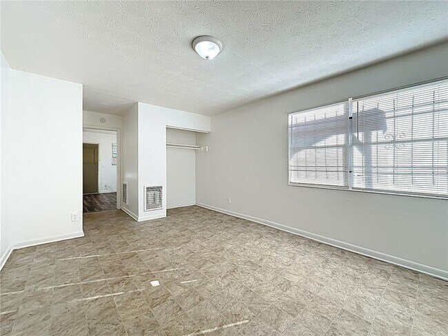 Photo - 4509 Ken Knight Dr N