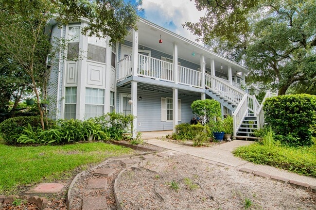 Photo - Lovely Ground-Floor Condo with Patio Near Airport