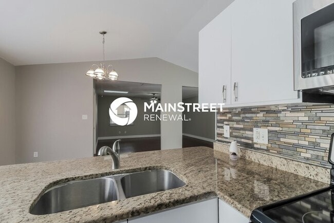 3 Bedroom Pet-Friendly Home in Orlando, FL with Main Street Renewal