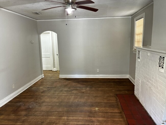 Photo - 565 Chestnut Dr