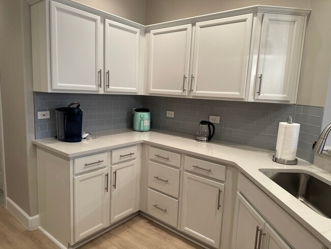 Photo - 8899 Bristol Bnd