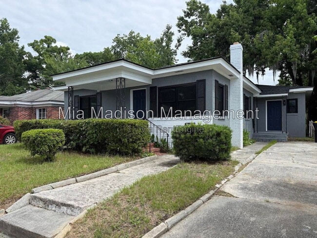 1210 W 42nd St
