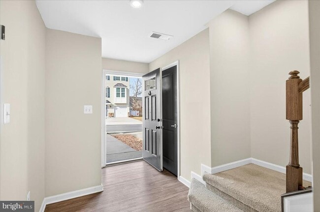 Photo - 8439 Devries Ln