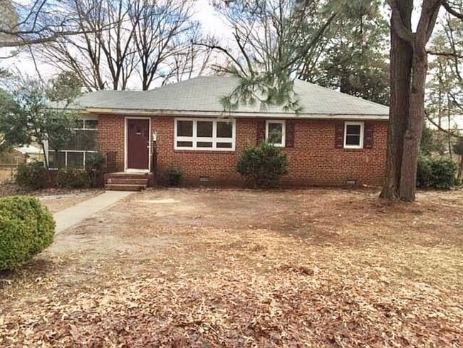 Building Photo - 2805 Rothland Dr Rental
