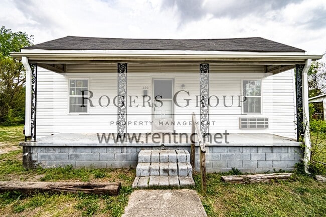 Building Photo - 220 Pearl St