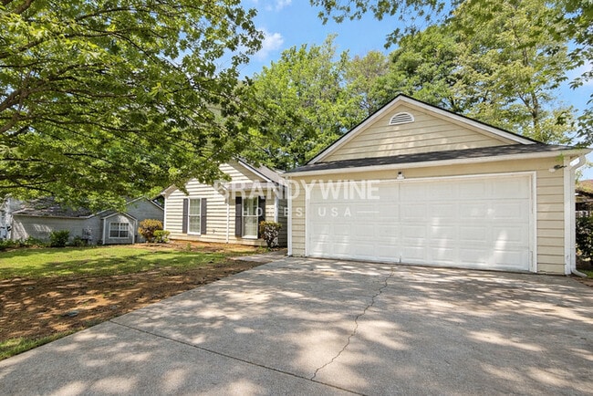 Building Photo - 5900 Homestead Cir