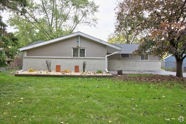 Building Photo - 153 W Briarcliff Rd Rental
