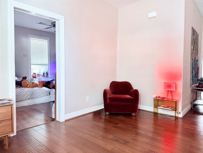 Photo - 4919 Walker St Casa