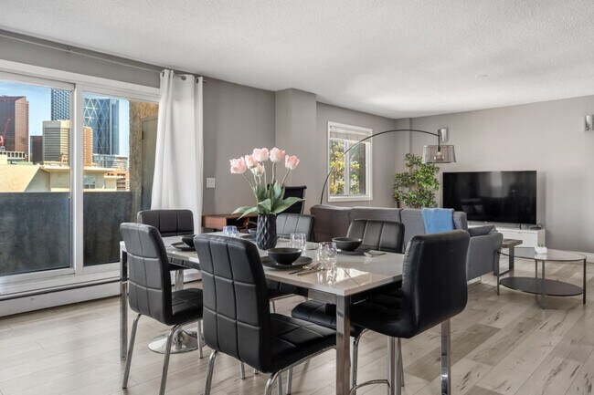 Photo - 235-215 15 Ave SW Unit SI ID1314495P