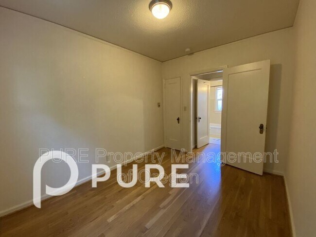 Photo - 715 NE 20th Ave Unit Apt 06