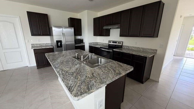 1511 Catbriar Wy