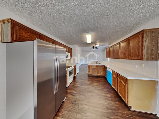 Photo - 736 Trees Dr