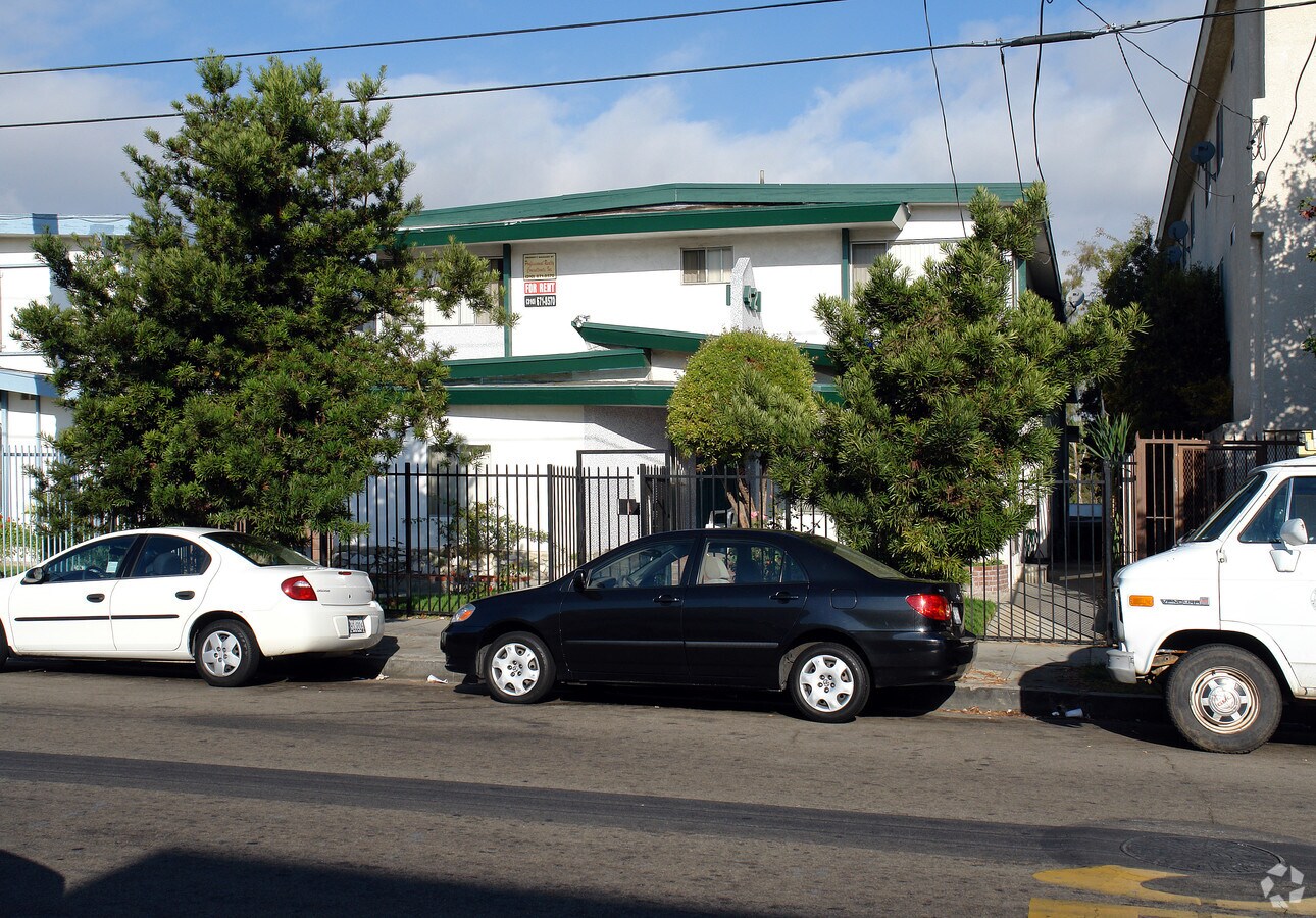 Photo - 421 Venice Way