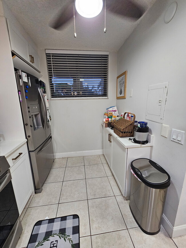 Photo - 114 Lake Emerald Dr Unit 205