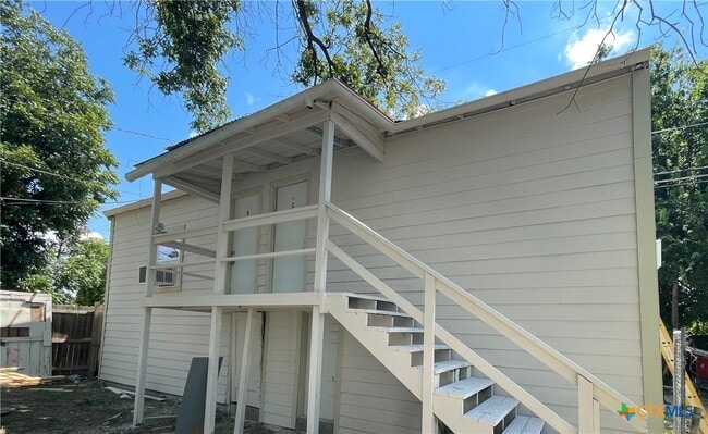 Building Photo - 1309 S 3rd St Unit D Rental