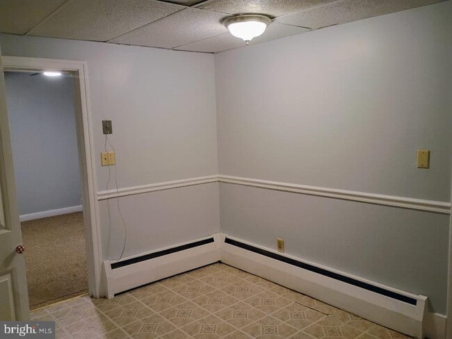 Photo - 19 W Locust St