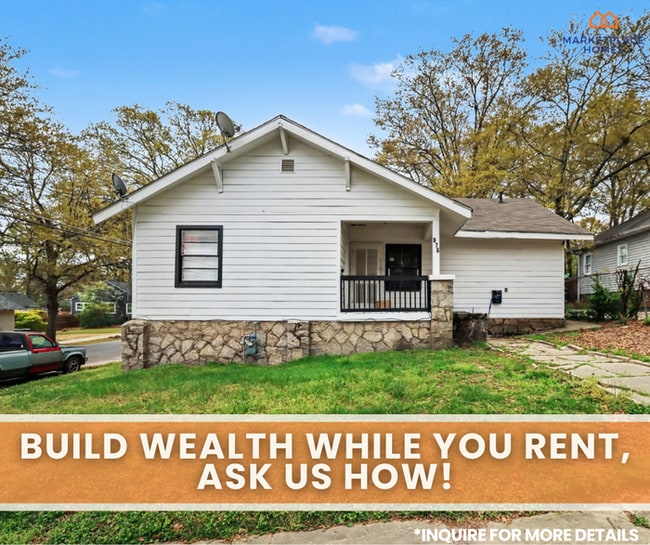 Building Photo - 876 Custer St