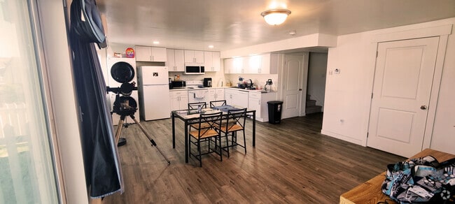 Building Photo - 9337 N Tampa Dr Rental