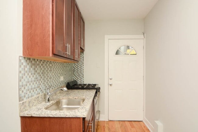 Photo - 2915 N Mildred Ave Unit Z1