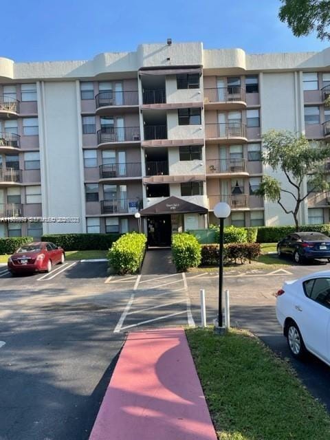 Building Photo - 2701 Riverside Dr Unit 202-B