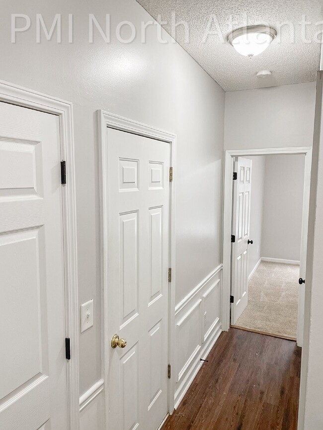 Photo - End Unit Townhome~