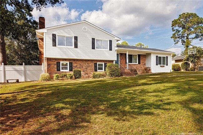 Building Photo - 2706 Colgate Dr Rental