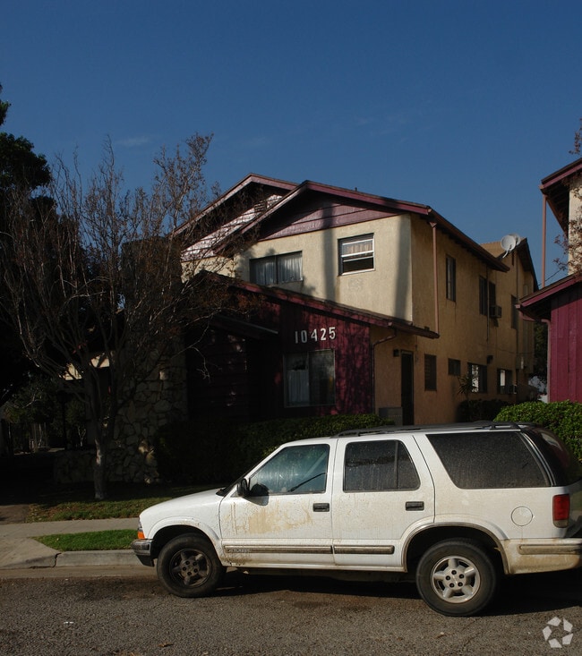 Parr, 10424-10425