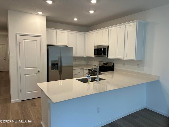 Photo - 535 Holly Lks Dr