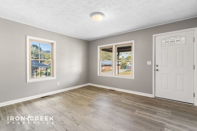 Photo - 16 Pelzer St