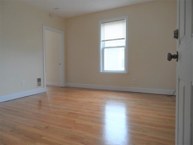Photo - 134 Fayette St Unit 2