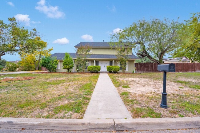 Building Photo - Two Story Rental in Castle Hills