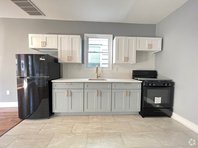 Building Photo - 255 N 19th St Unit 2 Rental