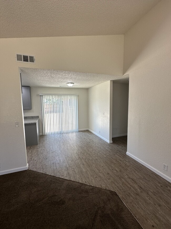 Photo - 1107 E Sunnyview Ave