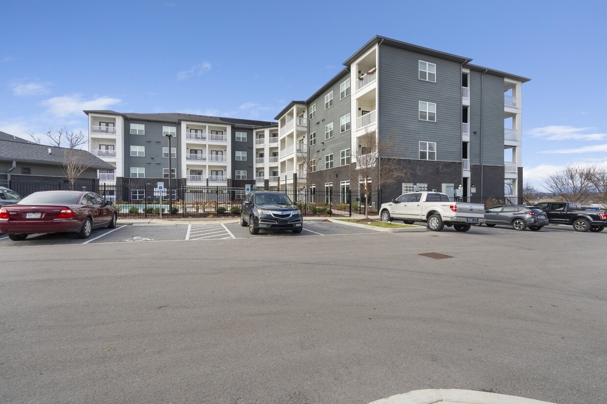 Photo - 1540 Lebanon Pike (Nashville, TN)