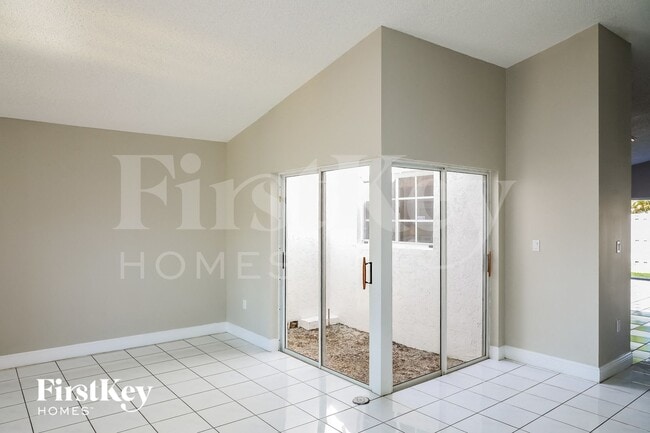 Photo - 5860 SW 150th Ave