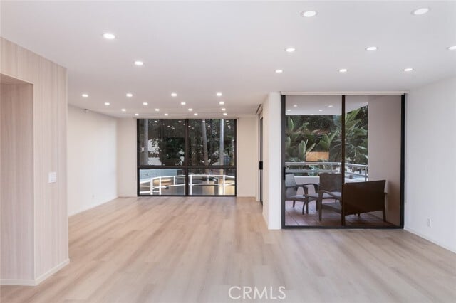 Photo - 345 Pioneer Dr Unit 202