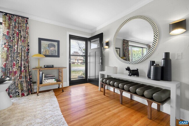 Photo - 1302 Lester Dr