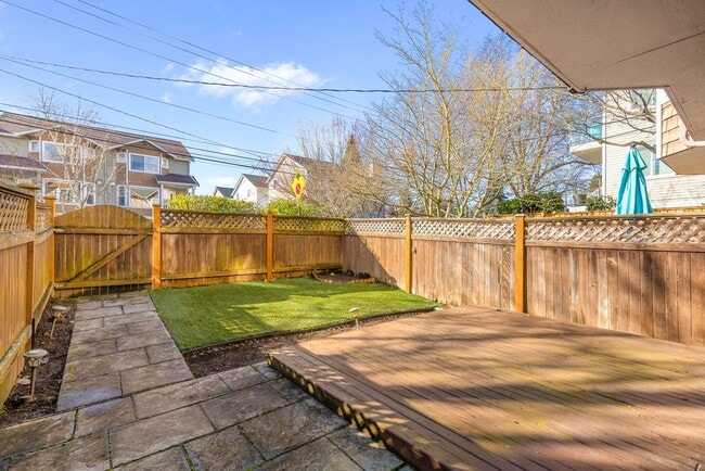 Photo - 9046 Mary Ave NW