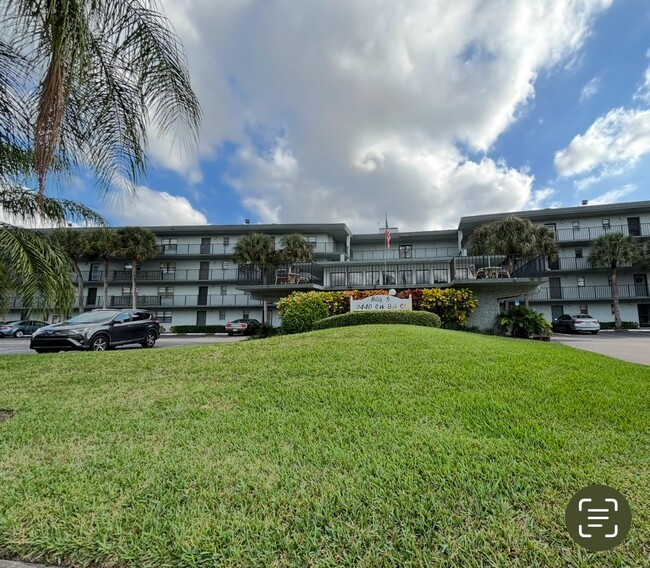 Photo - 9440 SW 8th St Condominio Unidad #306