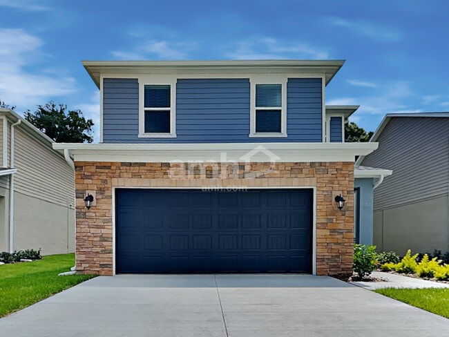 1073 WALDEN POND DR  
