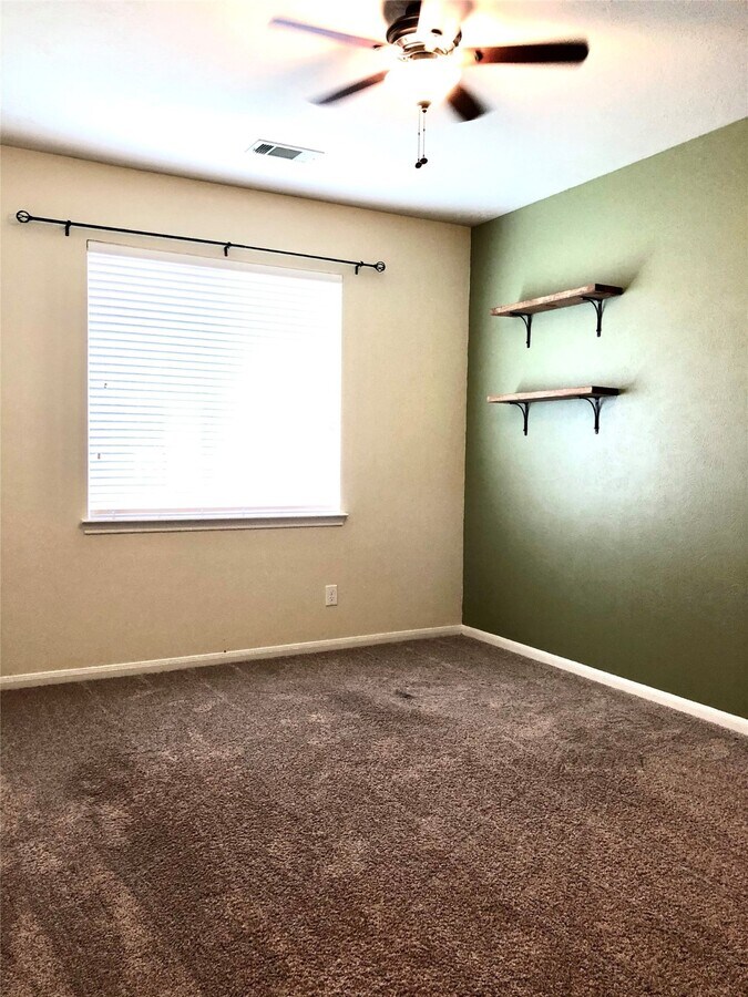 Photo - 18223 Water Mill Dr