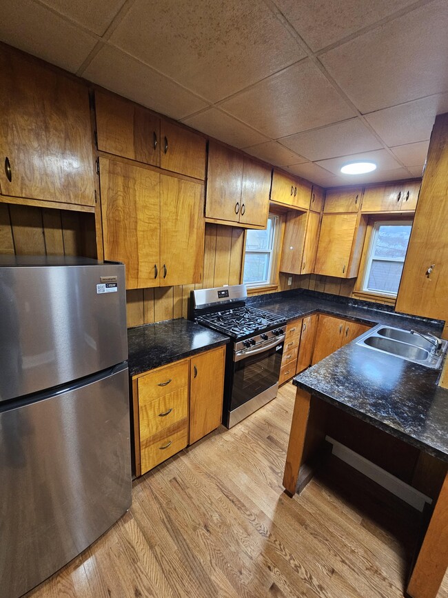 Photo - 114 State St