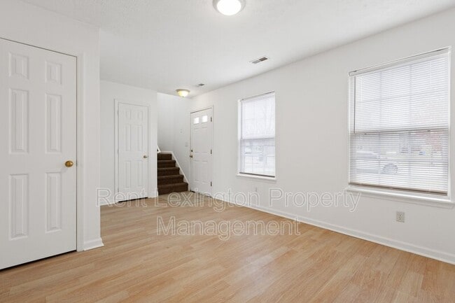 Photo - 1132 Jonestown Ln