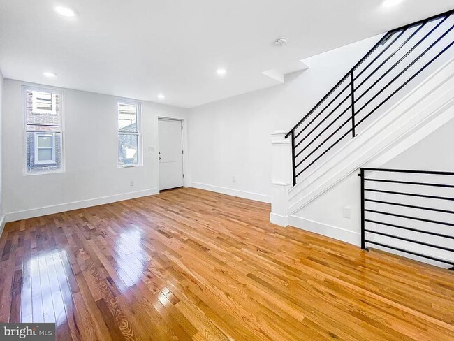 Building Photo - 506 Titan St Rental