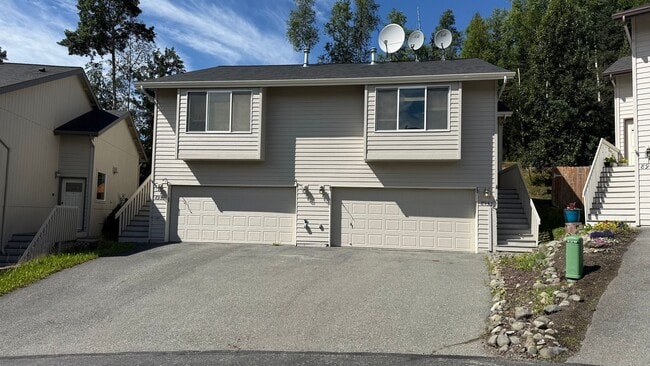 Building Photo - 3 Bed / 2 Bath / 2 Car Garage Townhouse in Eagle River has views for days!!