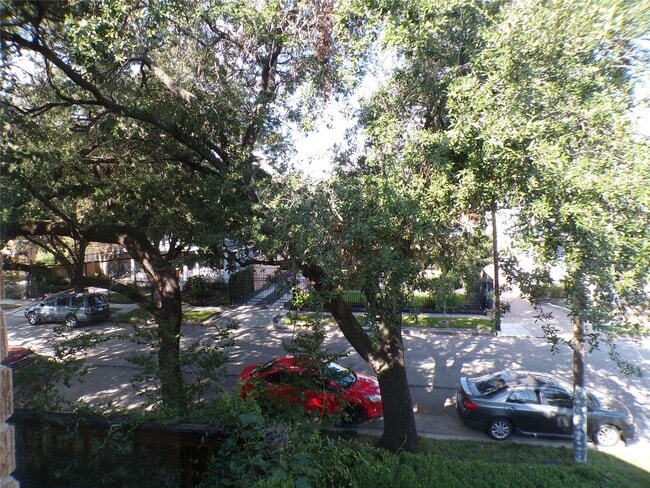 Photo - 3416 Morrison St