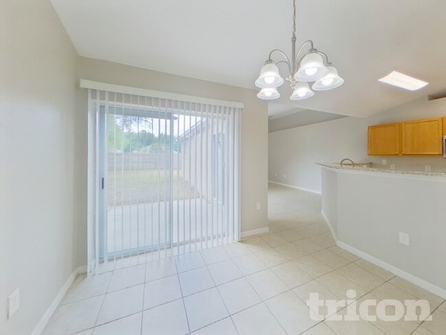 Photo - 810 Ognon Ct