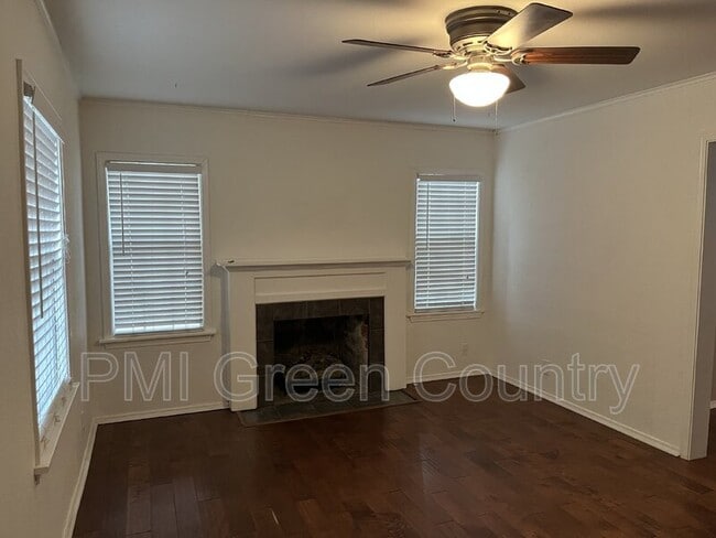 Photo - 2803 E 1st Pl