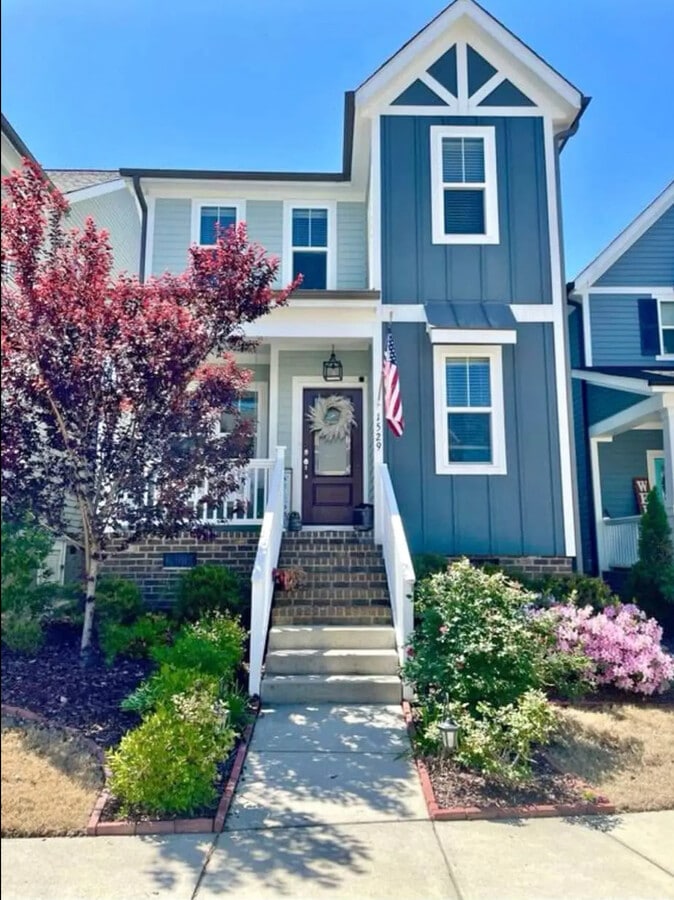 Photo - 1529 Rhodeschool Dr